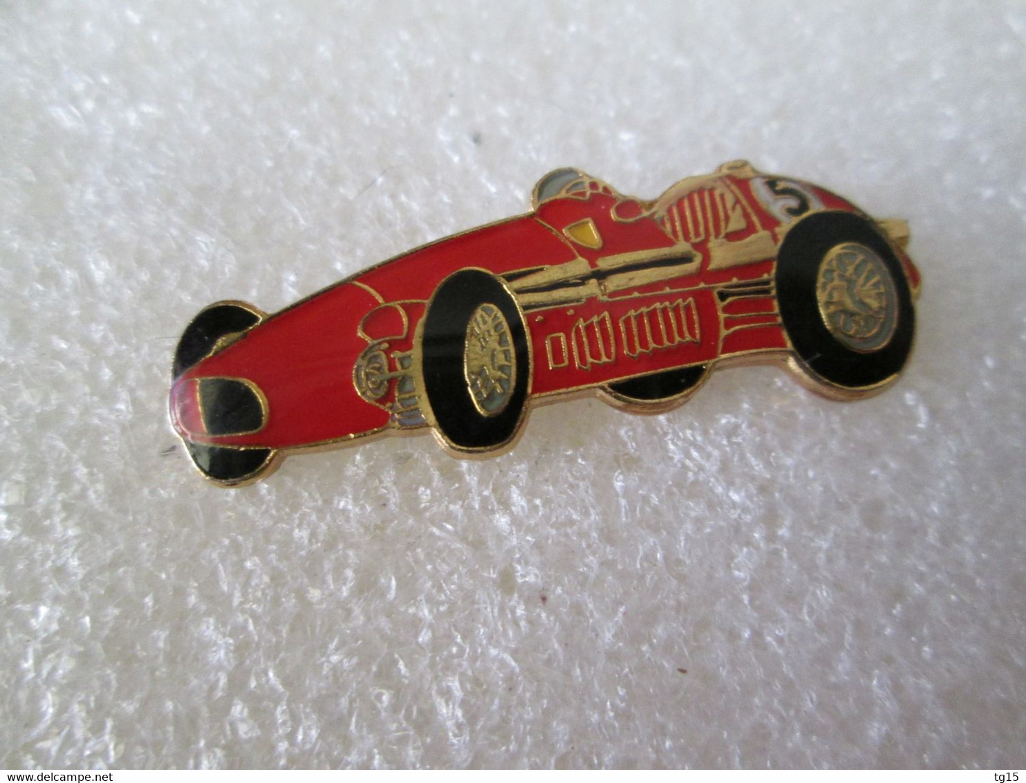 PIN'S    FORMULE  1  FERRARI  1950 - Ferrari