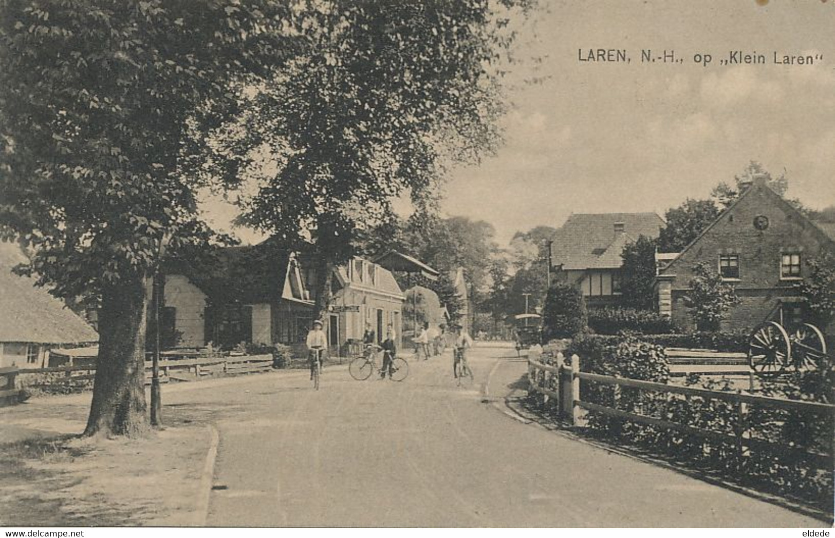 Laren N.-H., Op " Klein Laren " - Laren (NH)