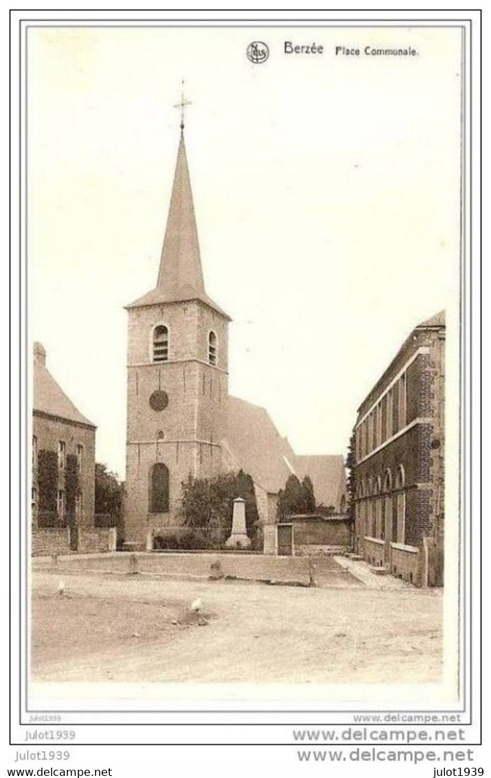 BERZEE ..-- WALCOURT ..-- Place Communale Et Monument . - Walcourt