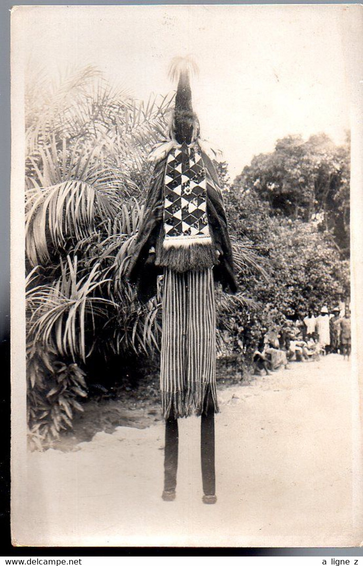 Ref 579 : CPA AOF Guinée Danseur Thomas Fetiche Africain - Guinée Equatoriale