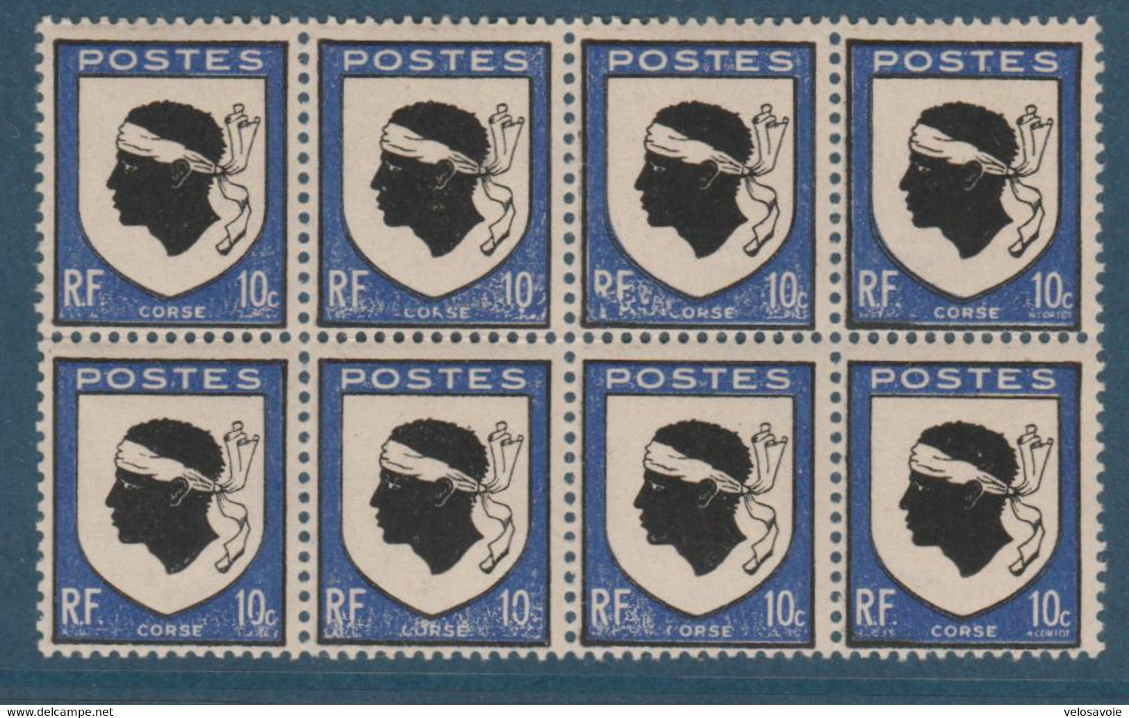 N° 755 CORSE VARIETE RF MAL IMPRIME DANS BLOC DE 8 ** - Unused Stamps