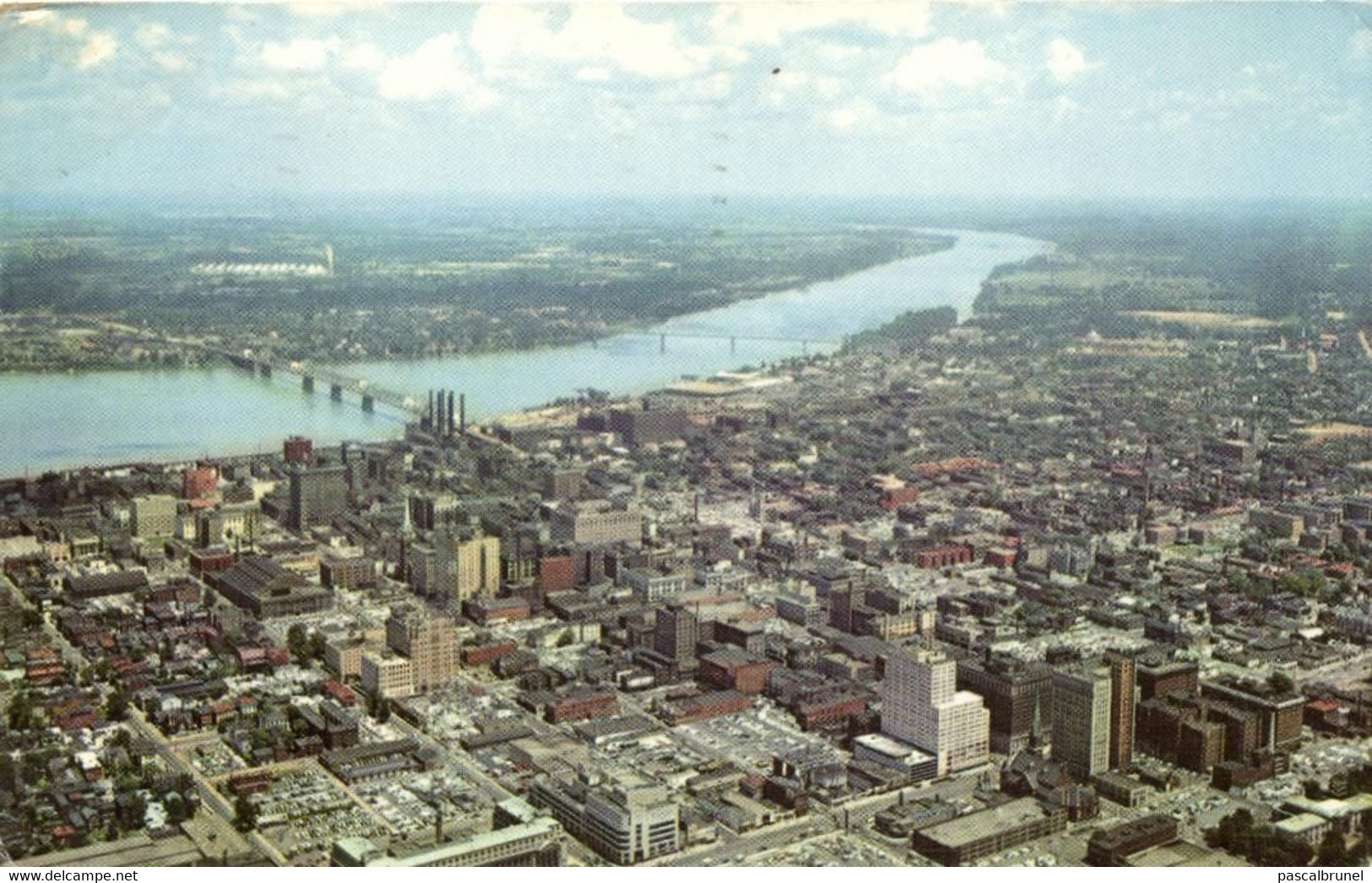LOUISVILLE - KENTUCKY - AERIAL VIEW - OHIO RIVER AND JEFFERSONVILLE INDIANA - Louisville