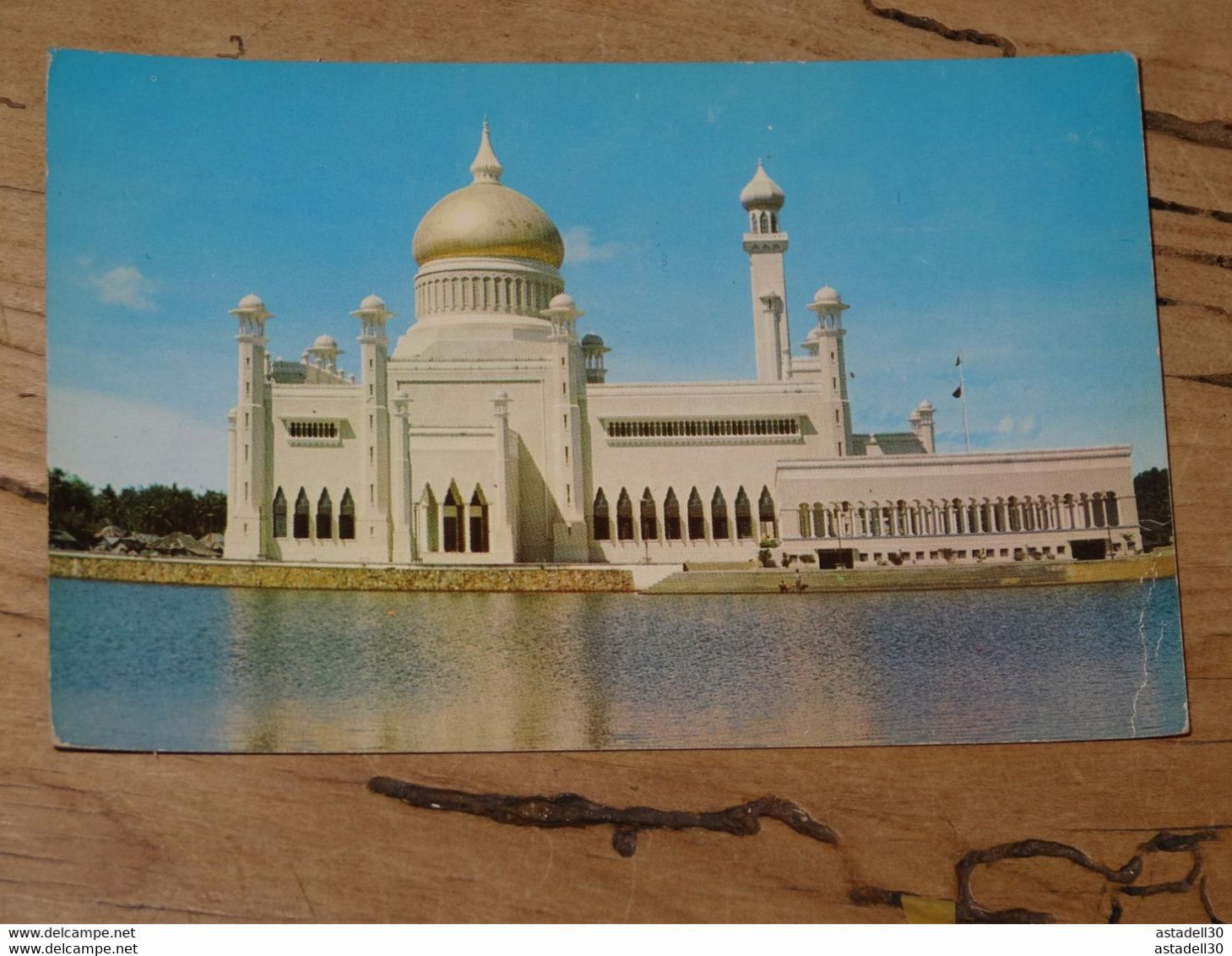 BRUNEI : Masjid Omar Ali Saifunddin  ............ 201101-1422 - Brunei