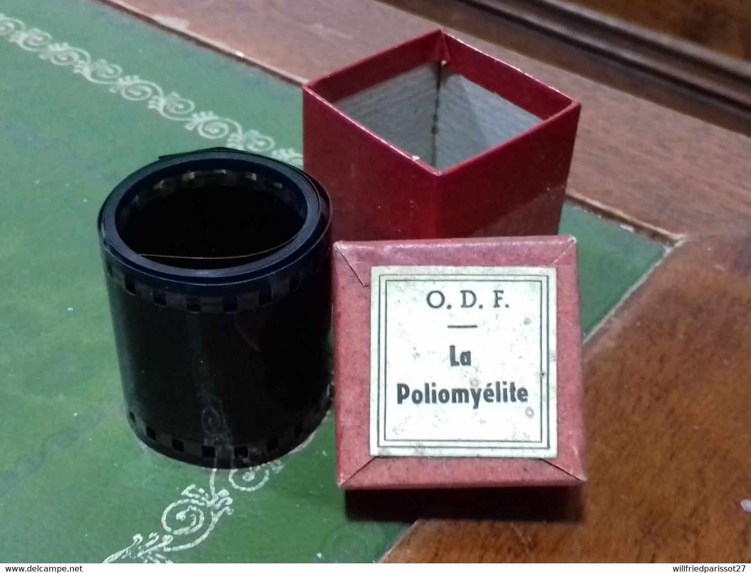 ODF PETITE BOBINE DANS BOITE CARTON  (POUR ECOLE) NOTRE DAME DE SENLIS - Bobines De Films: 35mm - 16mm - 9,5+8+S8mm