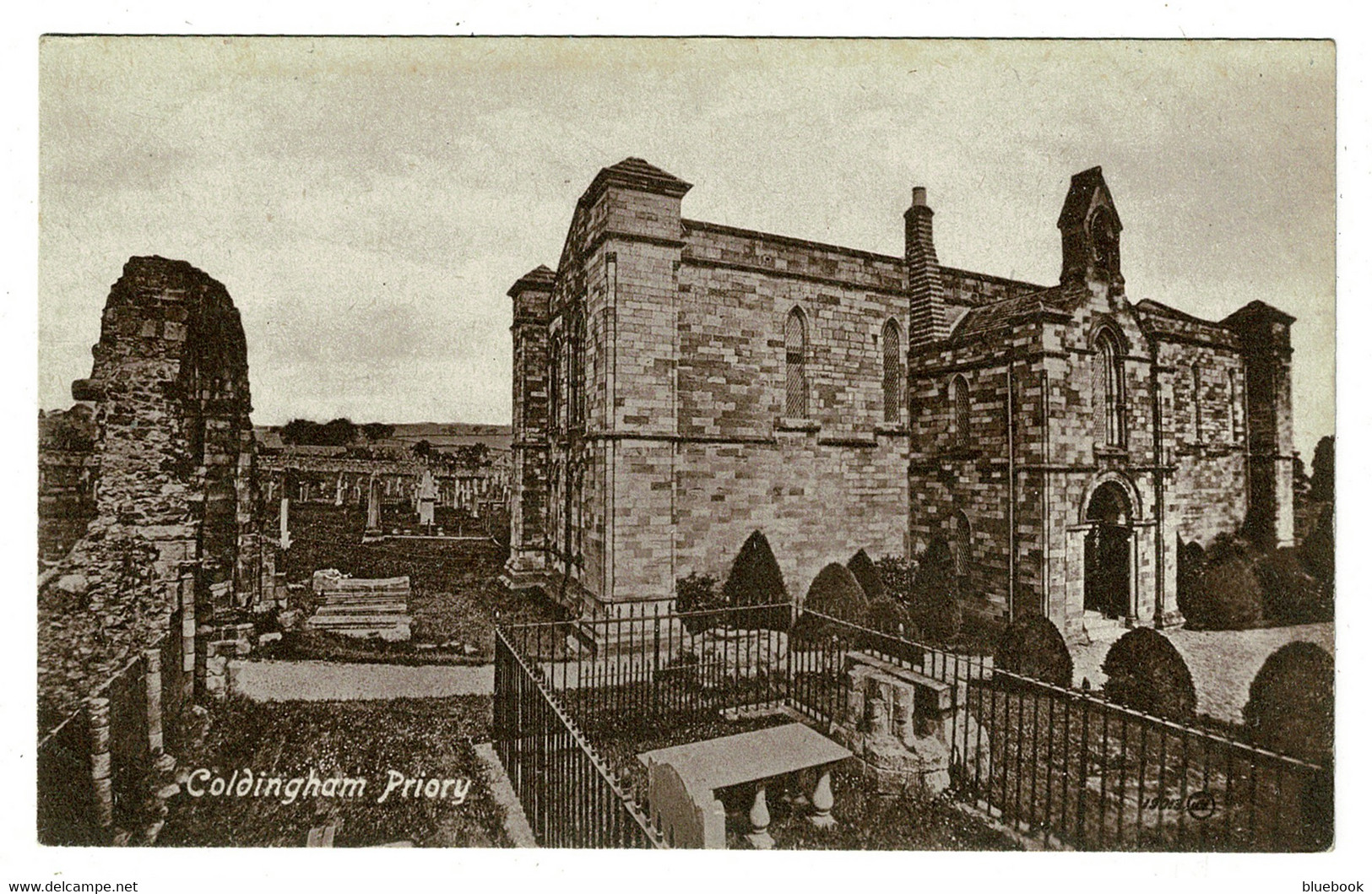 Ref  1505  -  Early Postcard - Coldingham Priory Berwickshire Scotland - Berwickshire