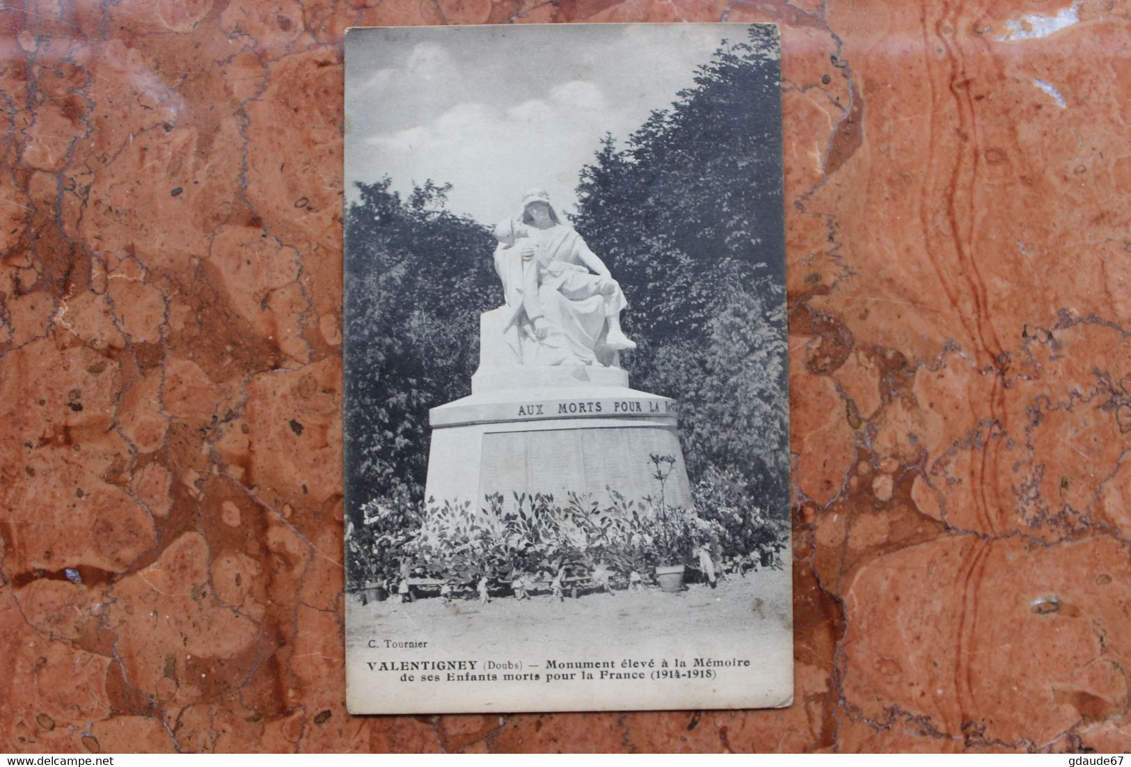 VALENTIGNEY (25) - MONUMENT ELEVE A LA MEMOIRE DE SES ENFANTS MORTS POUR LA FRANCE (1914-1918) - Valentigney