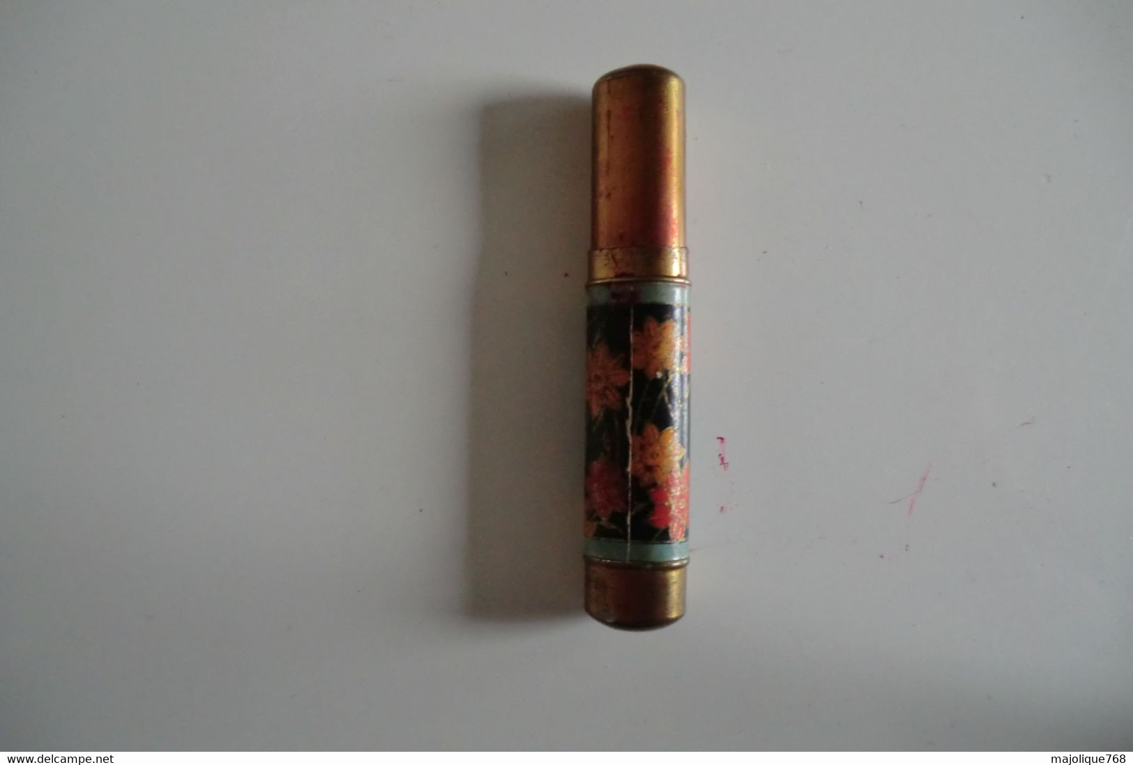 Ancien Tube De Rouge à Lèvre Parfumerie Chéramy, Raisin Carmin, Paris - Produits De Beauté