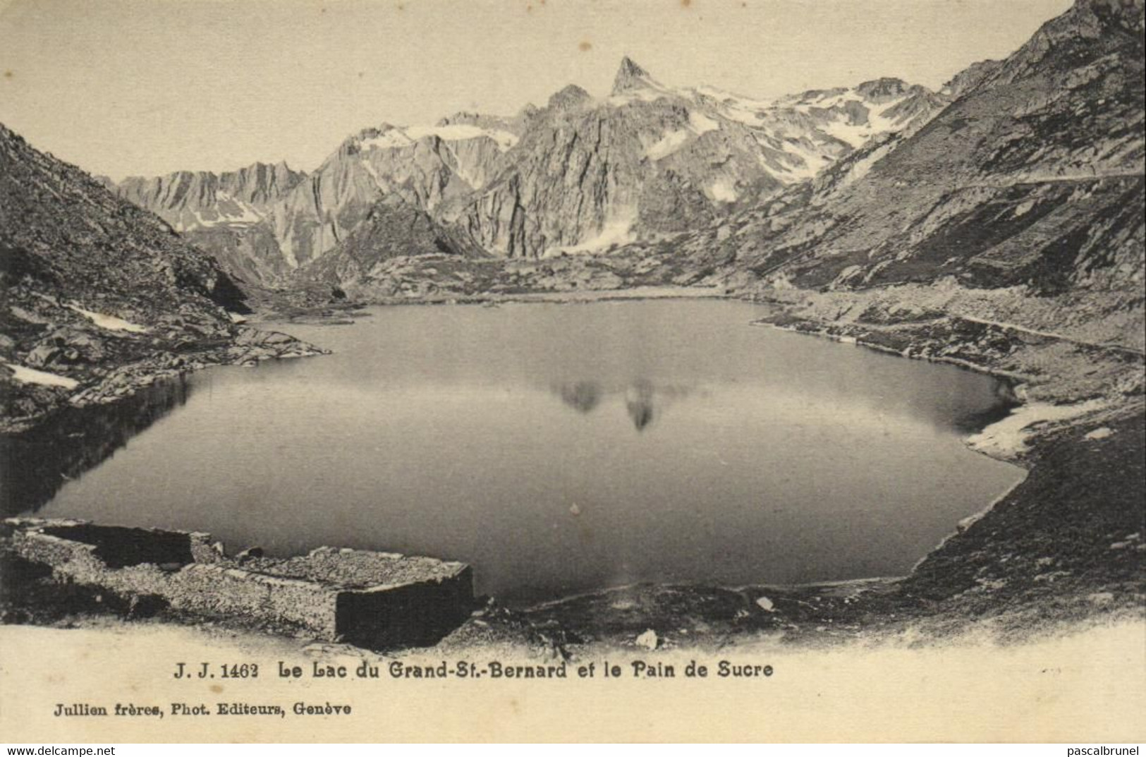 BOURG SAINT PIERRE - LES LACS DU GRAND SAINT BERNARD ET LE PAIN DE SUCRE - Bourg-Saint-Pierre 