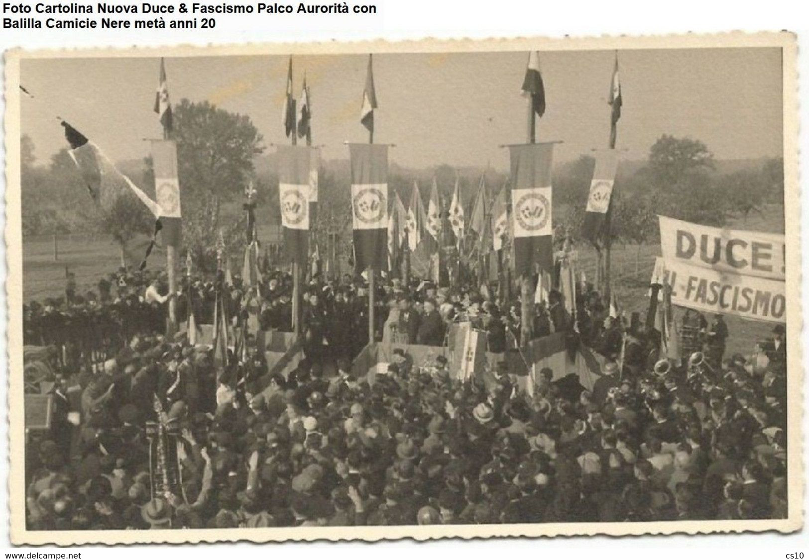 Foto Cartolina Nuova Duce & Fascismo Palco Aurorità Con Balilla Camicie Nere Metà Anni 20 - Propagande De Guerre