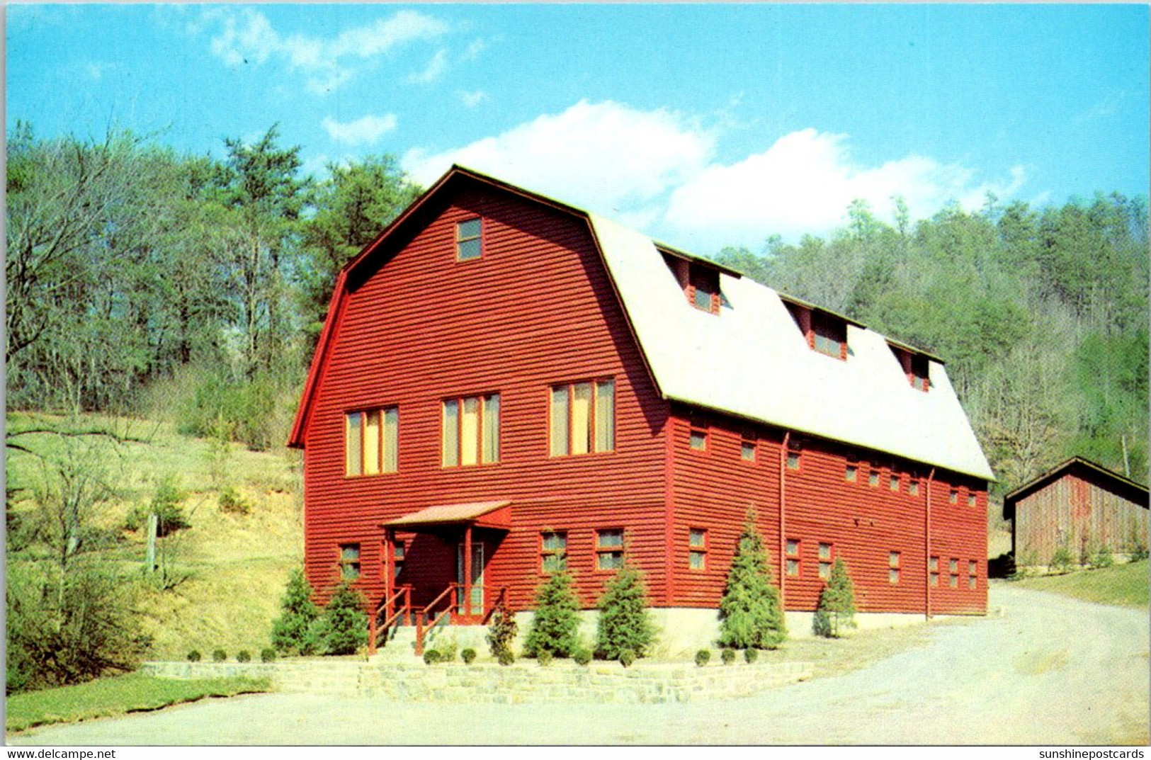 Tennessee Gatlinburg Red Barn Dorm Pi Beta Phi Settlement School - Smokey Mountains