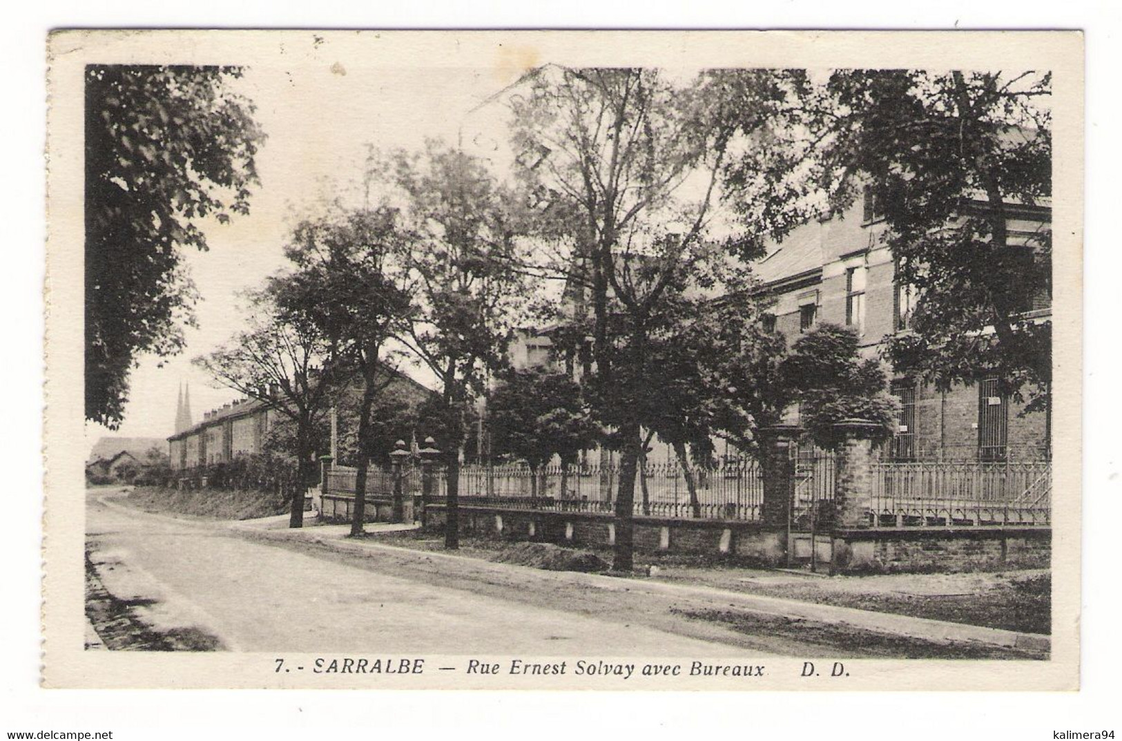 MOSELLE  /  SARRALBE  /  RUE  ERNEST  SOLVAY  AVEC  BUREAUX  /  Edit. Daniel DELBOY  N° 7 - Sarralbe