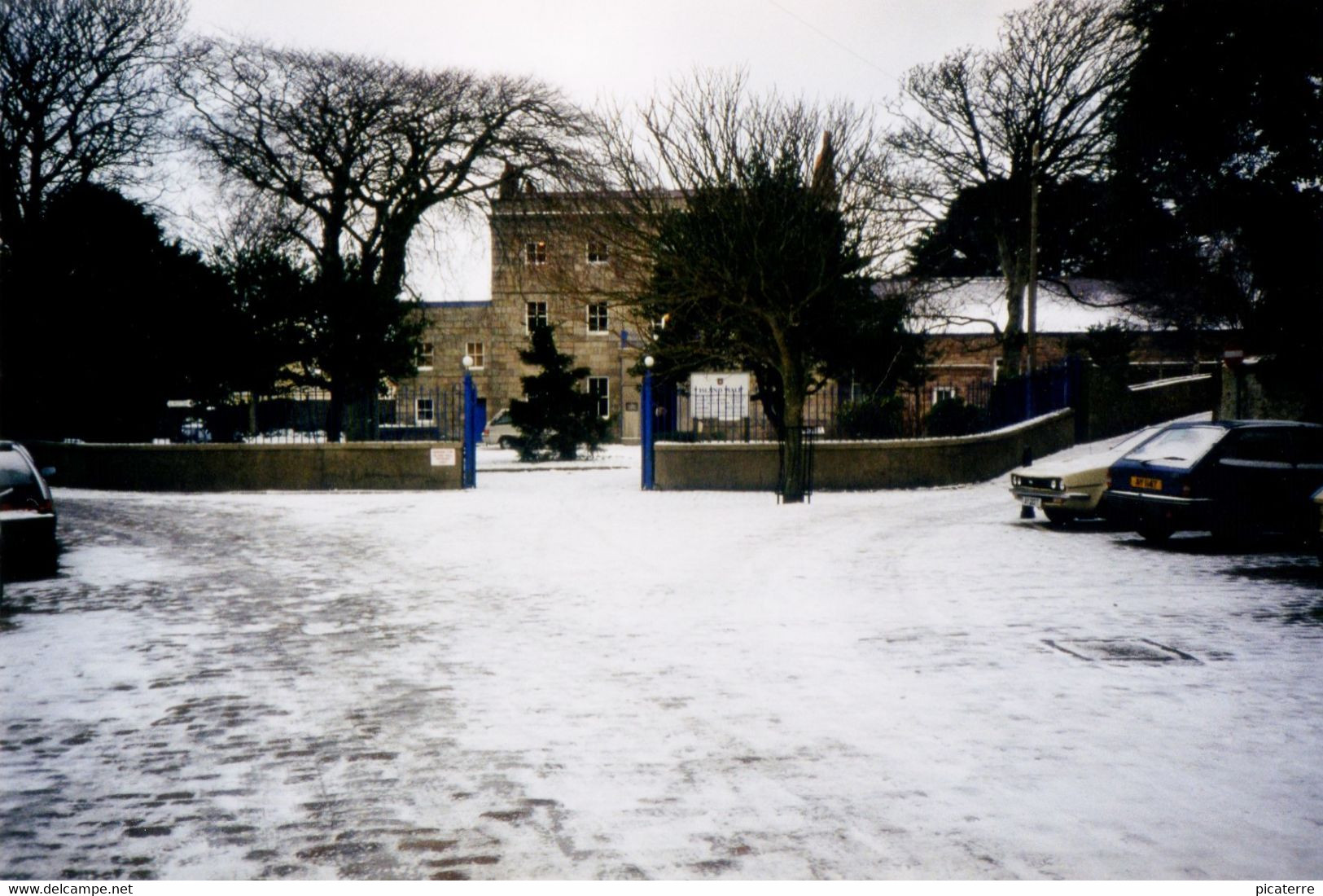 Island Hall, Connaught Square, Alderney With Snow On The Ground-1970s  Photograph (NOT A POSTCARD)-ile Aurigny - Alderney