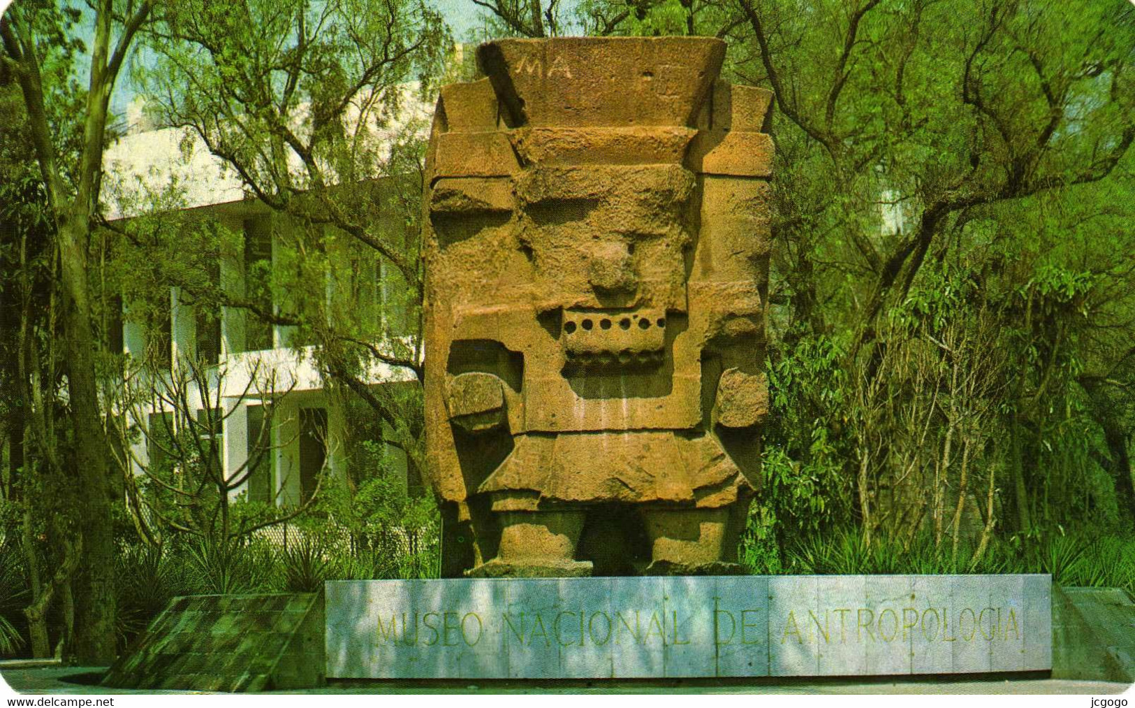 MEXICO  El Dios De La Lluvia, Tlaloc, Afuera Del Museo De Antropologia E Historia. - Québec - La Citadelle