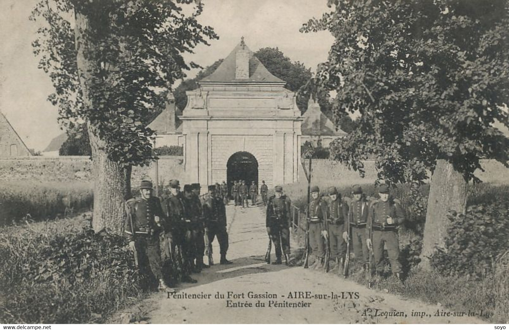 Entrée Du Penitencier Aire Sur La Lys . Convict House  Envoi à Equeurdreville Près Cherbourg Guerre 14 Armée Anglaise - Gefängnis & Insassen