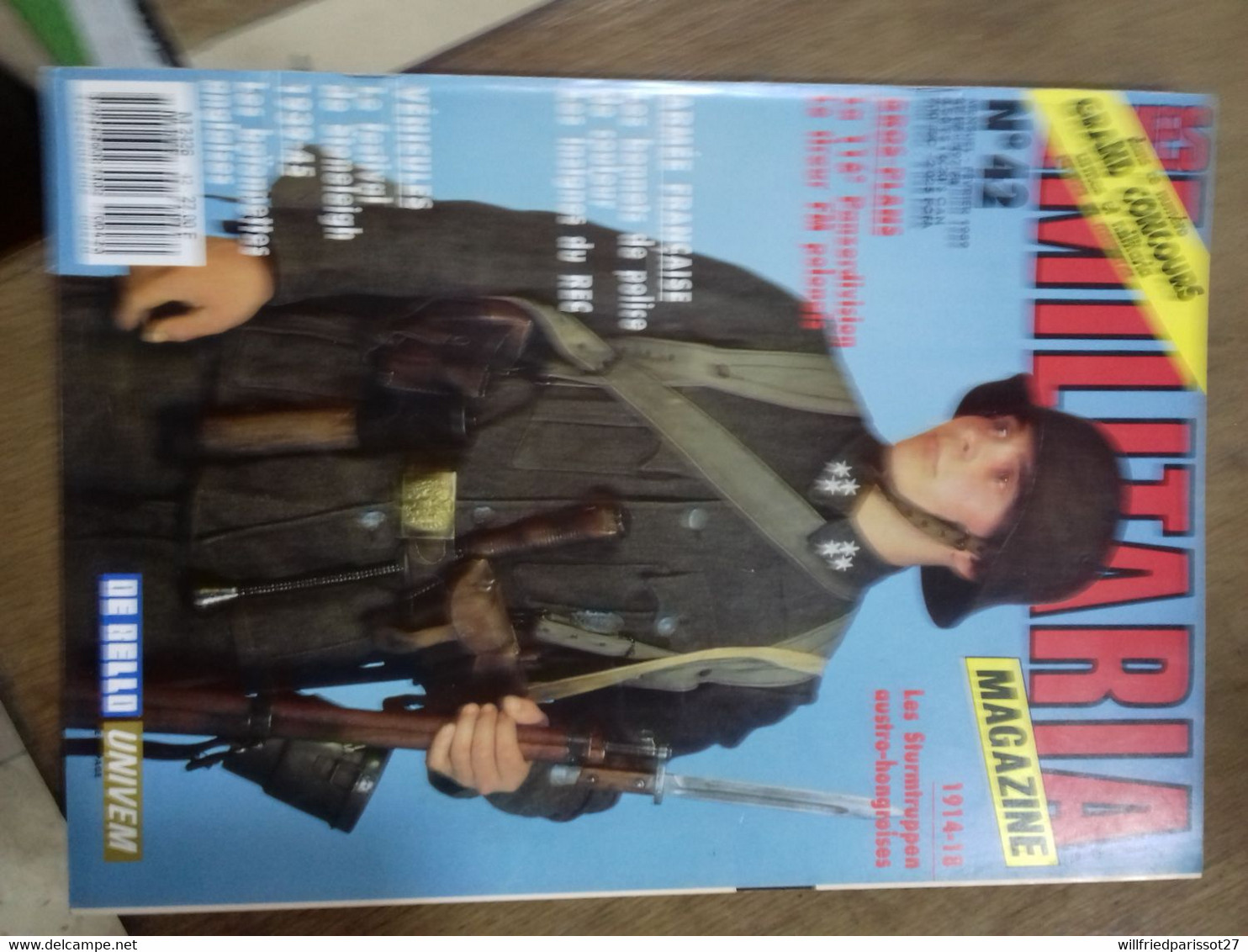 4/  ARMES MILITARIA N° 42 MAGAZINE - Armes