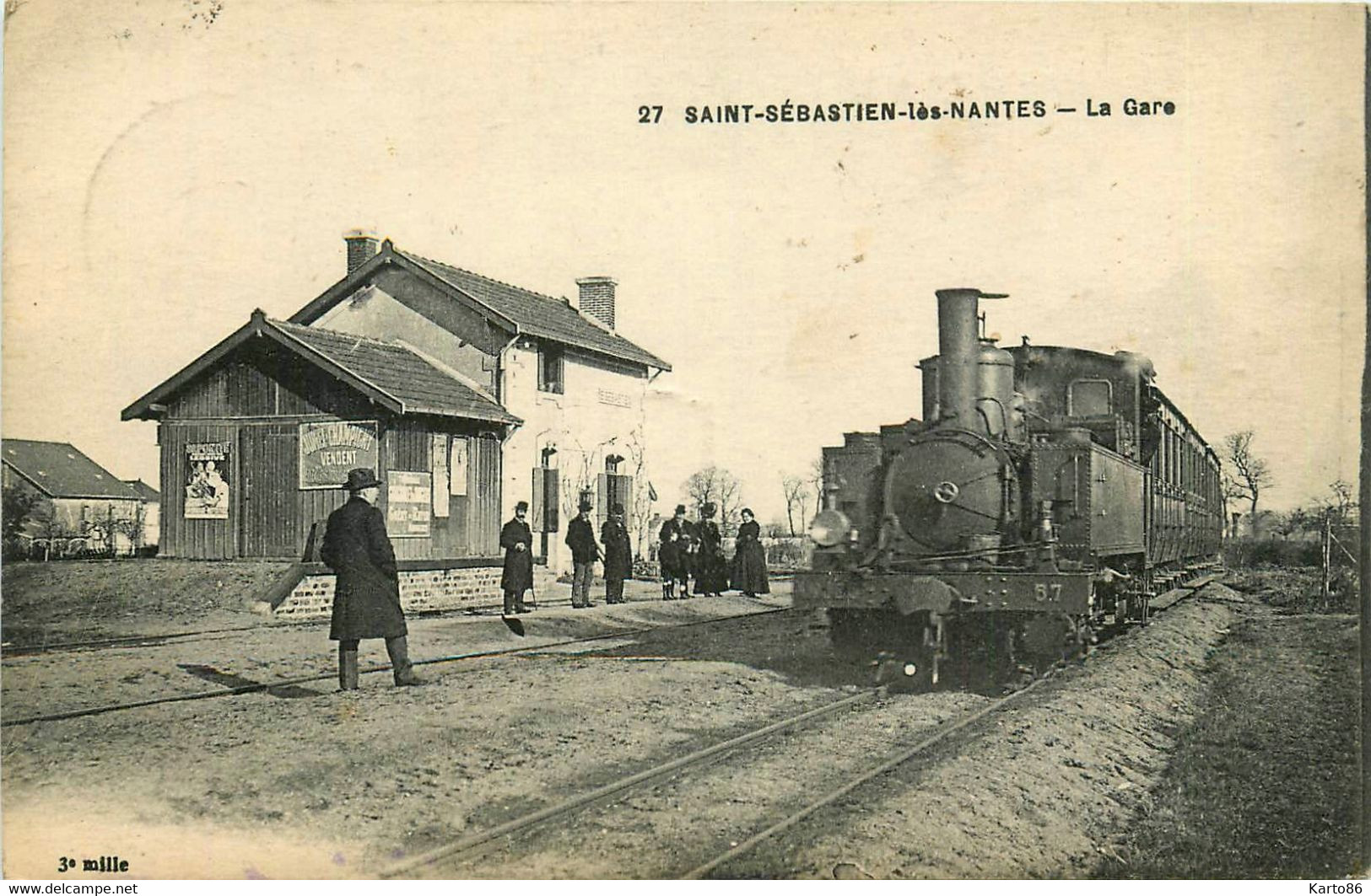 St Sébastien Lès Nantes * Vue Sur La Gare Du Village * Le Train * Locomotive * Ligne Chemin De Fer - Saint-Sébastien-sur-Loire