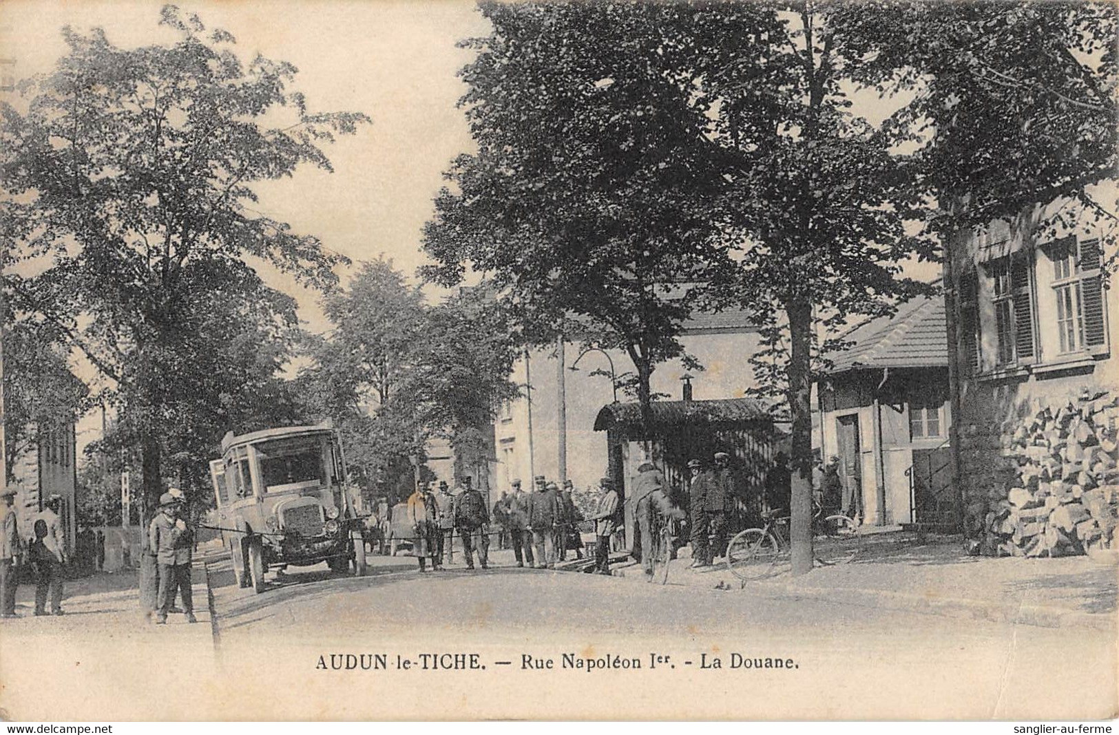 CPA 57 AUDUN LE TICHE RUE NAPOLEON 1ER LA DOUANE - Andere & Zonder Classificatie