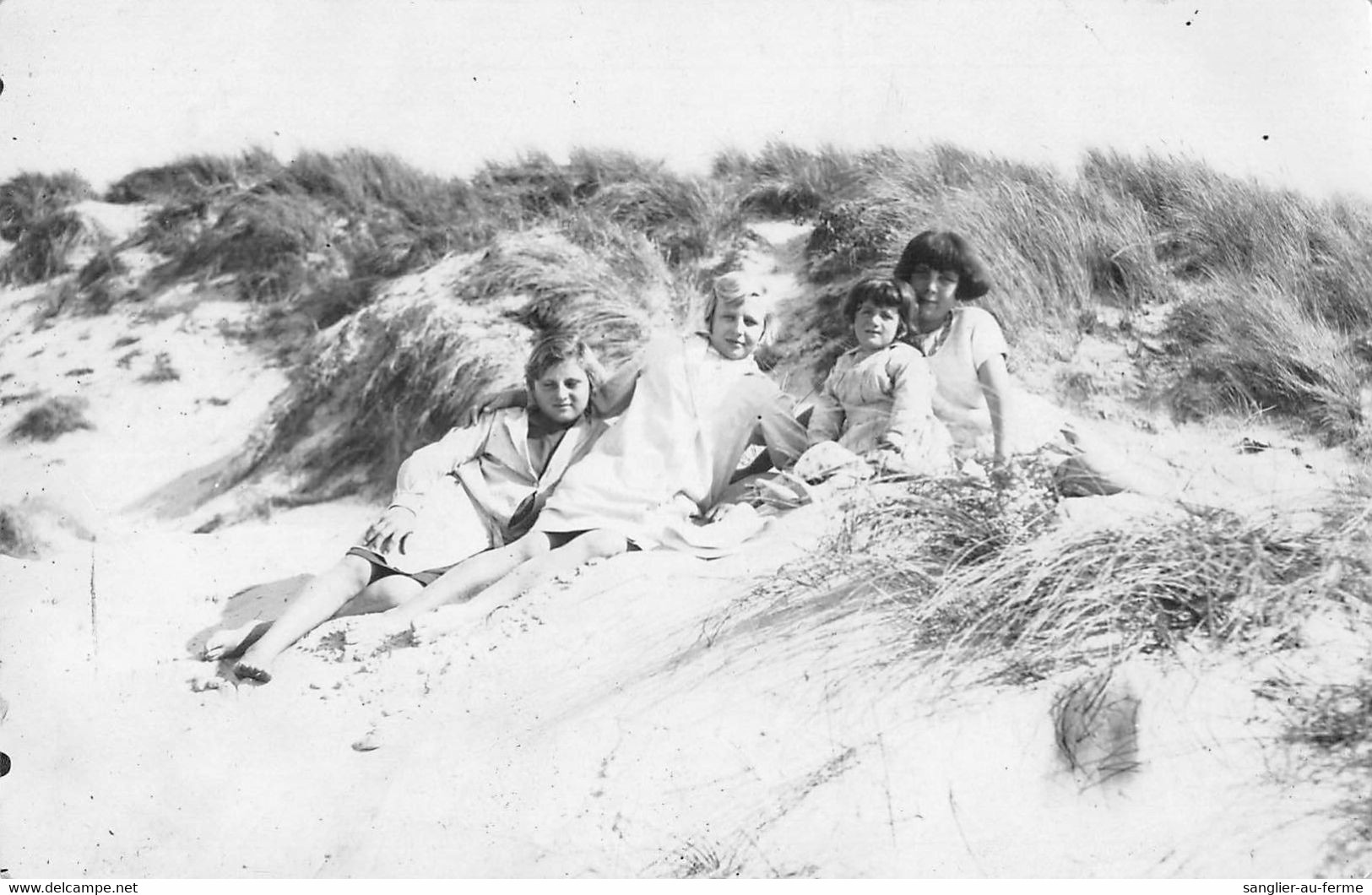 CPA 62 BERCK SUR MER CARTE PHOTO (AU VERSO Nom Des Filles Au Verso CERTAINEMENT DVANT LE SANATORIUM DE L'OISE - Berck