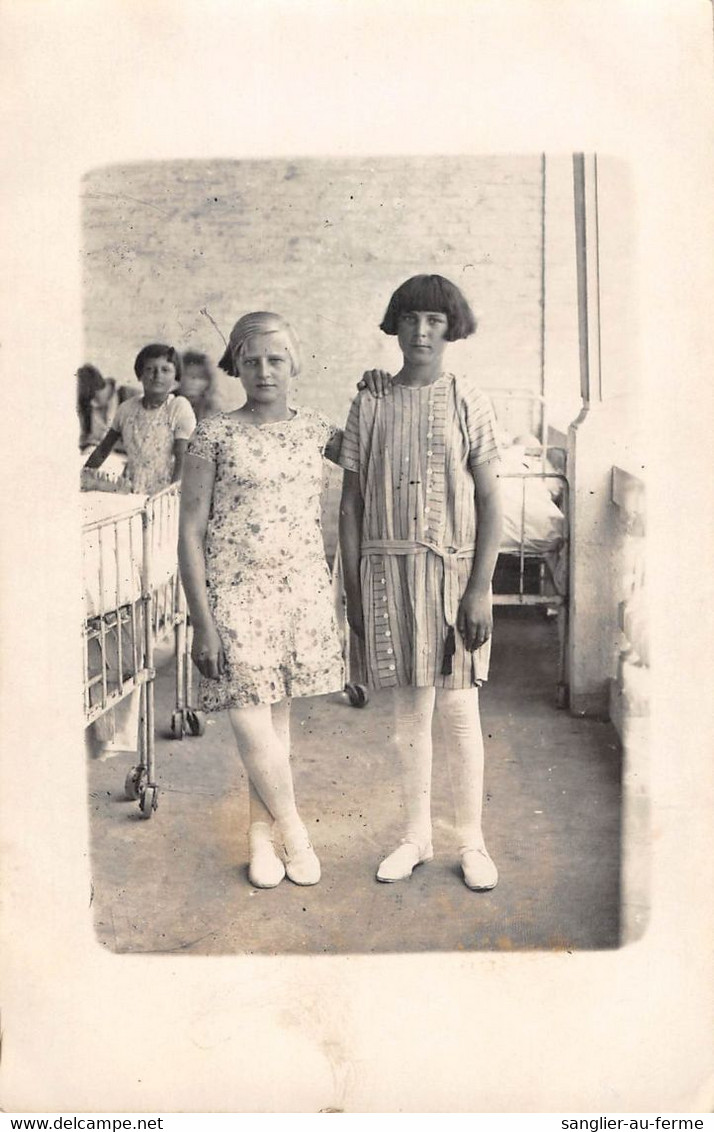 CPA 62 BERCK SUR MER CARTE PHOTO SANATORIUM DE L'OISE CHAMBRE ( Noms Des Filles Au Verso - Berck