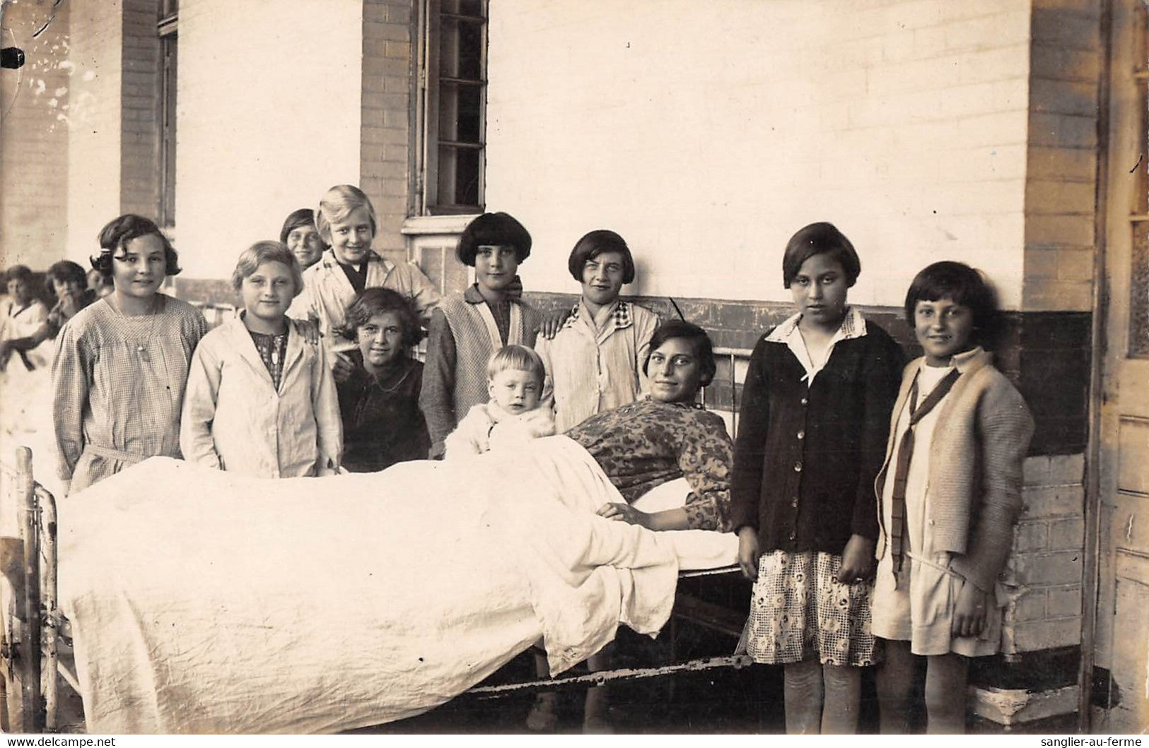 CPA 62 BERCK SUR MER CARTE PHOTO SANATORIUM DE L'OISE CHAMBRE (au Verso PHOTO GOUBERT NOMS DES FILLES AU VERSO - Berck