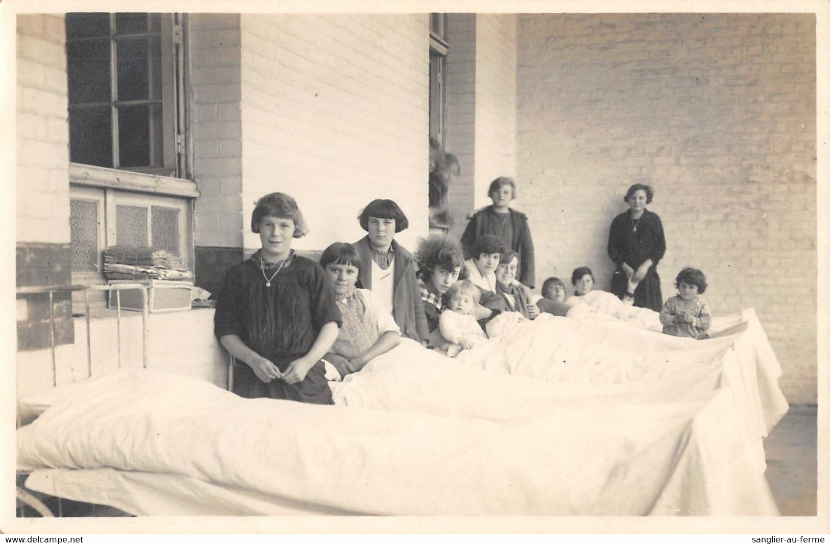 CPA 62 BERCK SUR MER CARTE PHOTO SANATORIUM DE L'OISE (au Verso PHOTO FERNAND ROY BERCK PLAGE - Berck