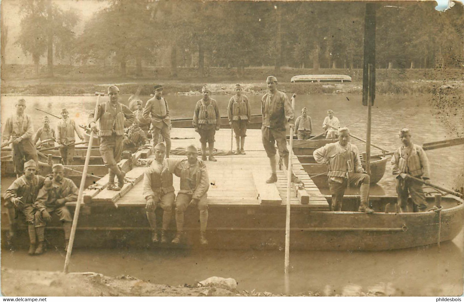 CARTE PHOTO MILITAIRE  Materiel     ( A Identifier ) - Ausrüstung