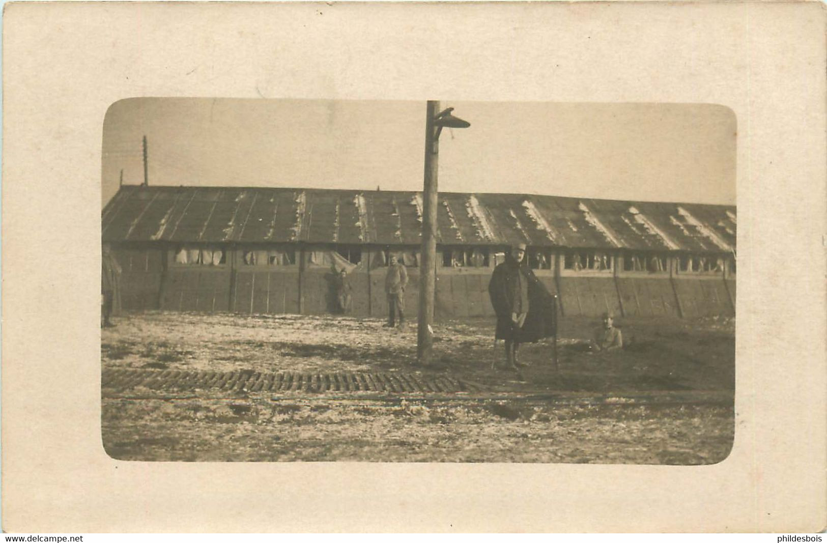 CARTE PHOTO MILITAIRE  Camp   ( A Identifier ) - Otras Guerras