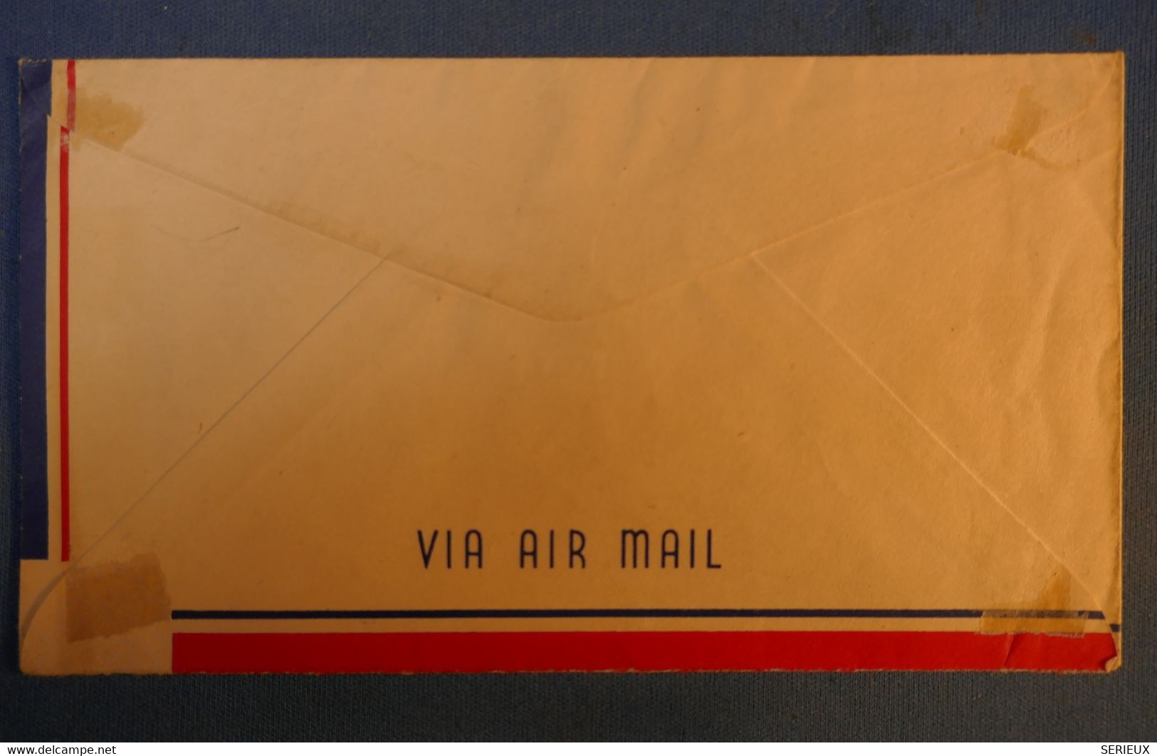 F1 ST PIERRE ET MIQUELON BELLE LETTRE 1946 PAR AVION POUR PARIS +TIMBRE SURCHARGE . AFFRANCH PLAISANT - Storia Postale