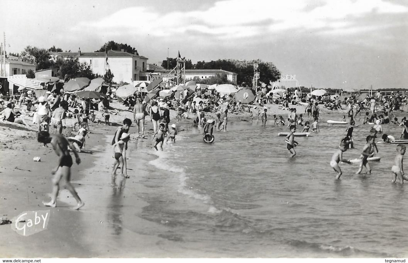 LA TRANCHE SUR MER - La Plage Et L'Hôtel Mon Rêve - La Tranche Sur Mer