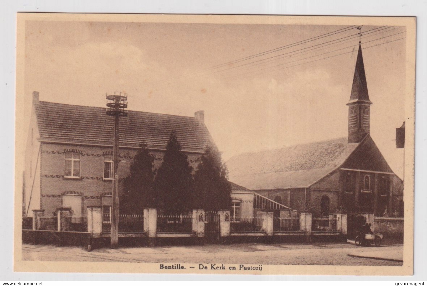 BENTILLE  DE KERK EN PASTORIJ - Sint-Laureins