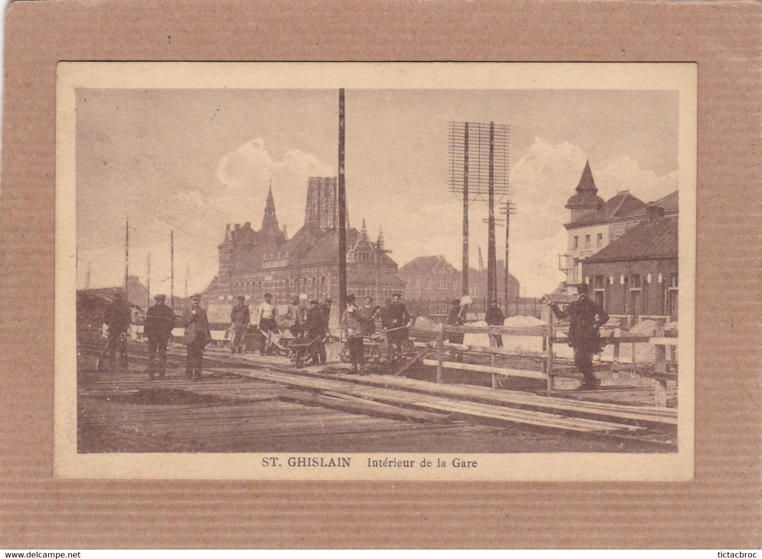 CPA Belgique Saint Ghislain Intérieur De La Gare - Saint-Ghislain