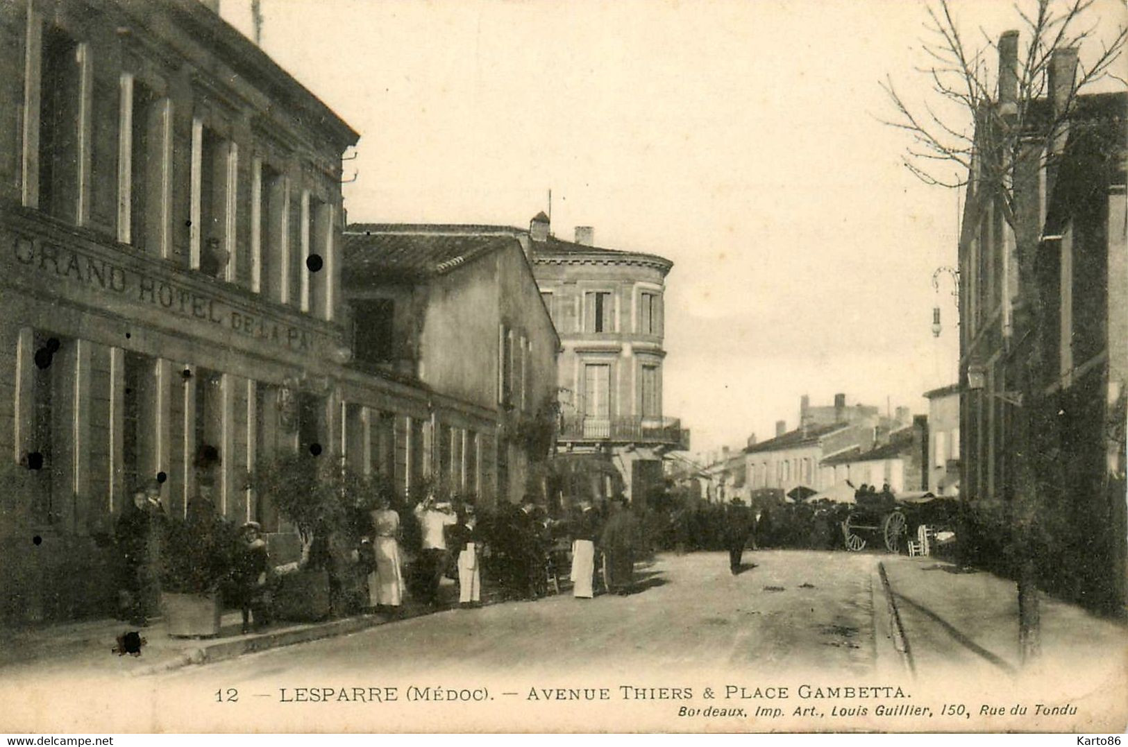 Lesparre Médoc * Avenue Thiers Et Place Gambetta - Lesparre Medoc