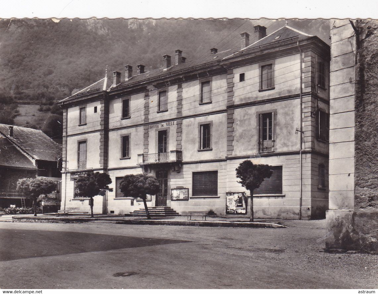 Cpa  - 73 - Gresy Sur Isere - Hotel De Ville - Edi Cellard N°46055 - Gresy Sur Isere