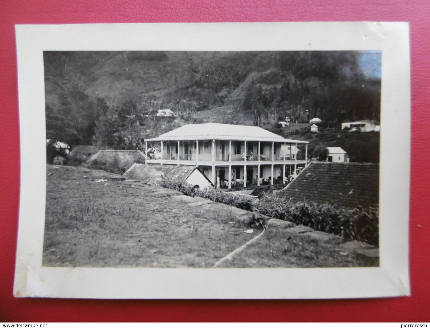 ILE DE LA REUNION HELL BOURG HOTEL 1935 PHOTO - Places