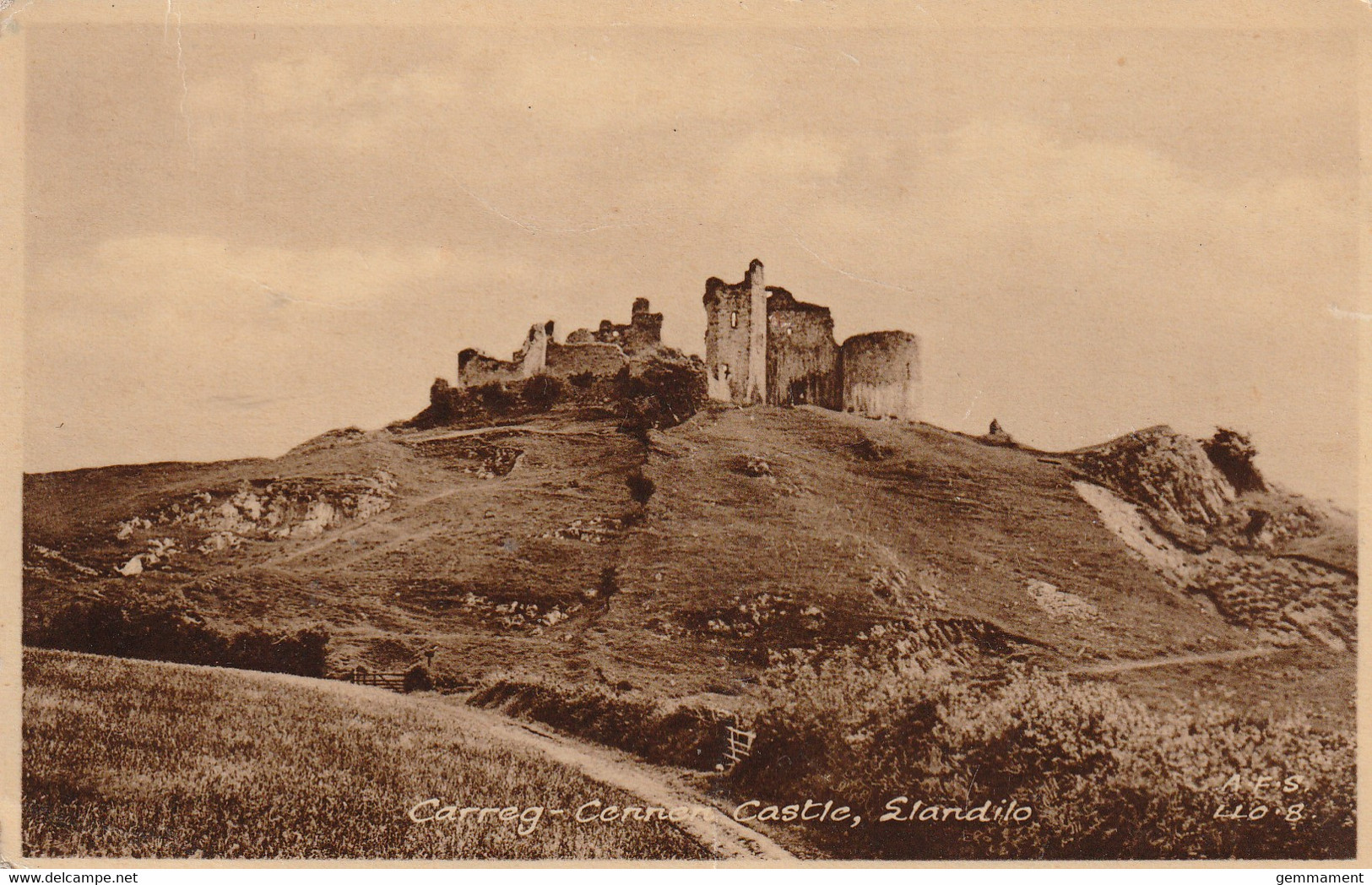 LLANDILO - CARREG-CENNON CASTLE - Carmarthenshire