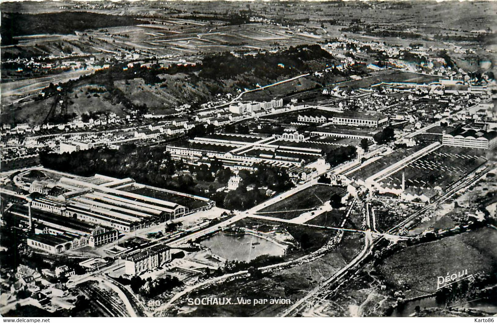 Sochaux * Vue Aérienne De La Ville * Usine Peugeot ? Industrie - Sochaux