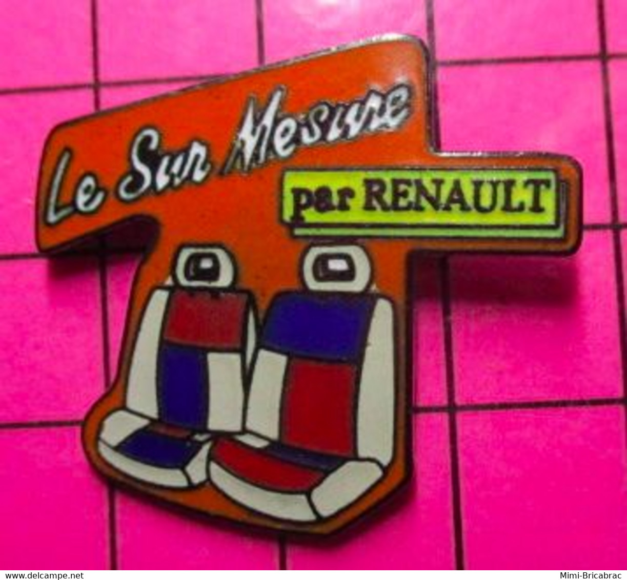 710F Pin's Pins / Beau Et Rare / THEME : AUTOMOBILES / LE SUR MESURE PAR RENAULT - Renault