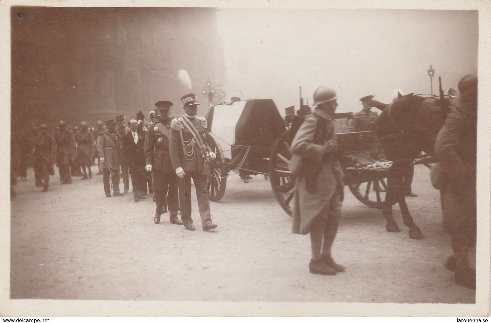 75008 PARIS - Funérailles Du Maréchal Foch - Les Cordons Du Poële: Maréchal Gaviglia, Général Pershing - Arrondissement: 08