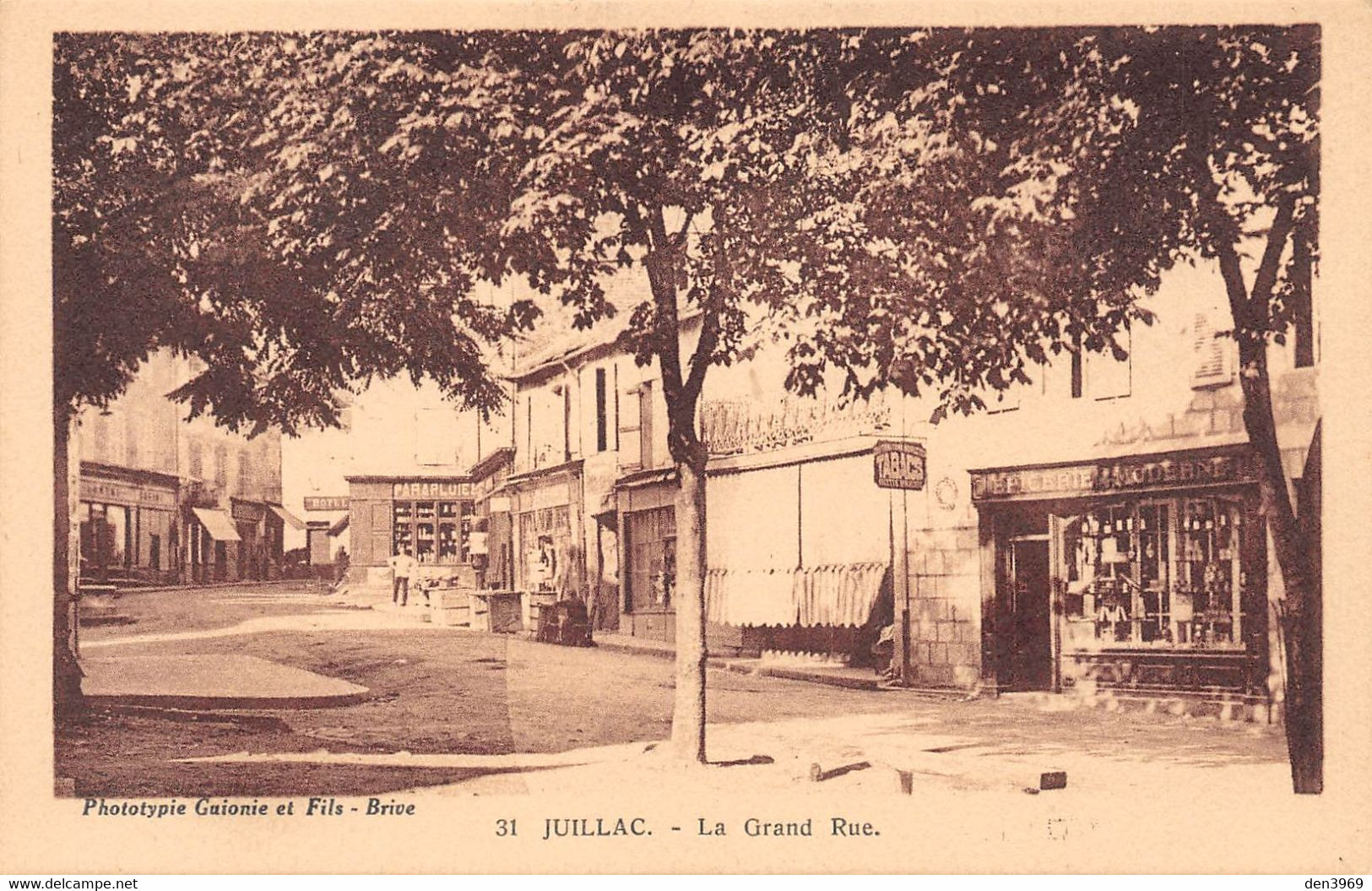 JUILLAC - La Grand' Rue - Juillac