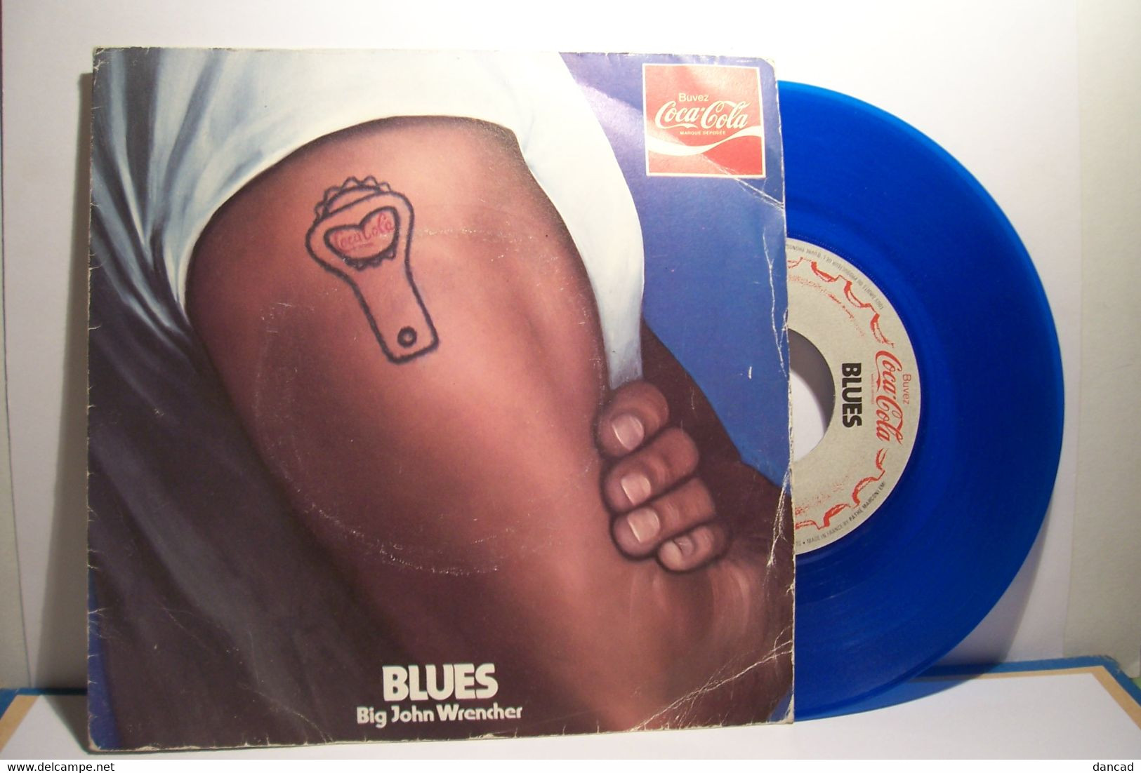 COCA COLA  - BIG JOHN WRENCHER   - DISQUE  VINYLE - 45 Tours  ( BLEU ) - PUBLICITE - Blues