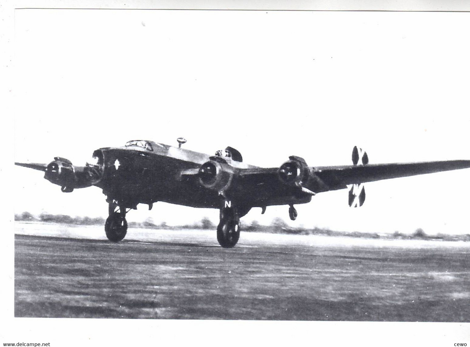 PHOTO AVIATION  AVION HANDLEY PAGE HALIFAX - Aviación