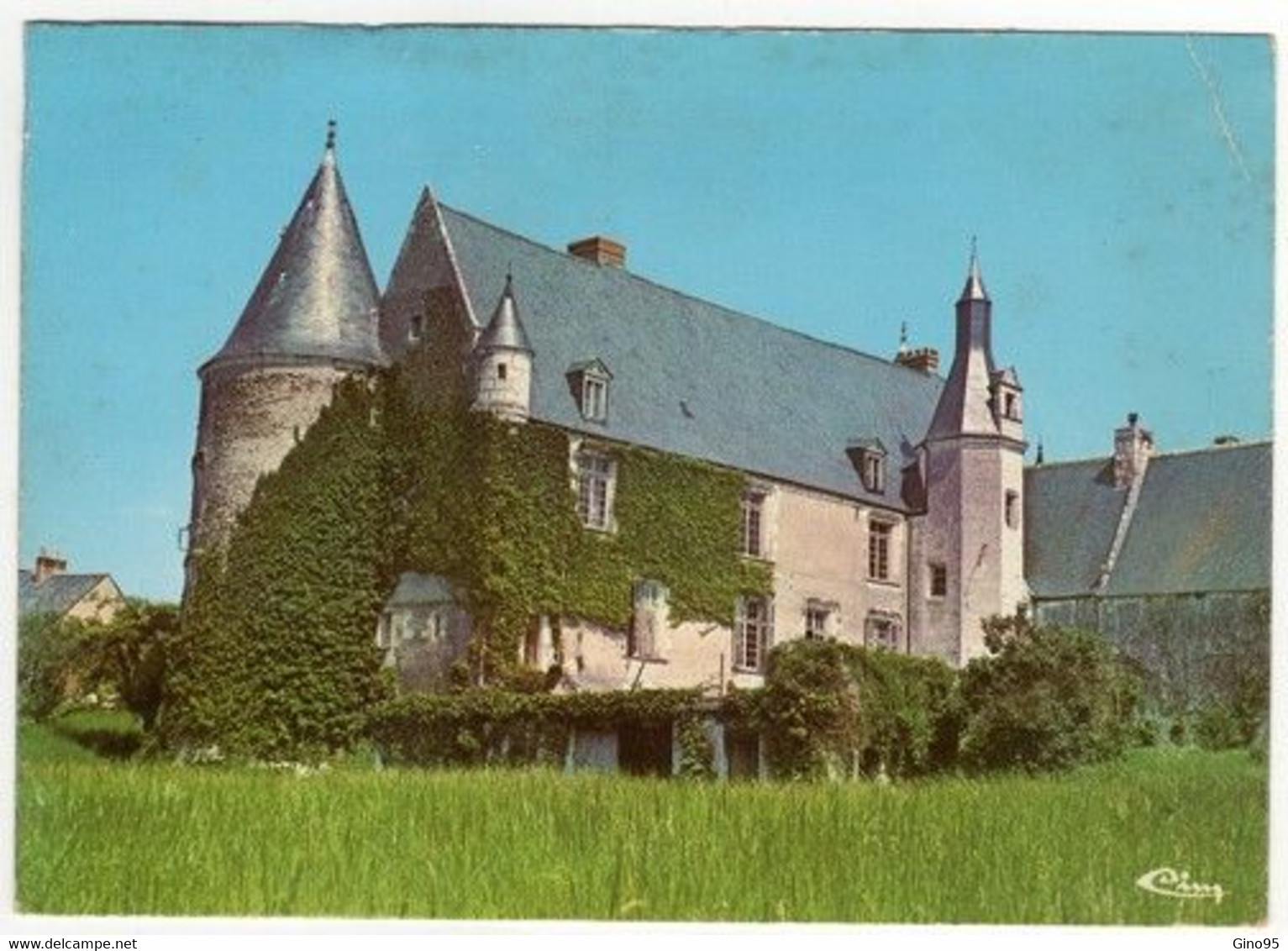 CPM 37 Genillé Le Château - Genillé