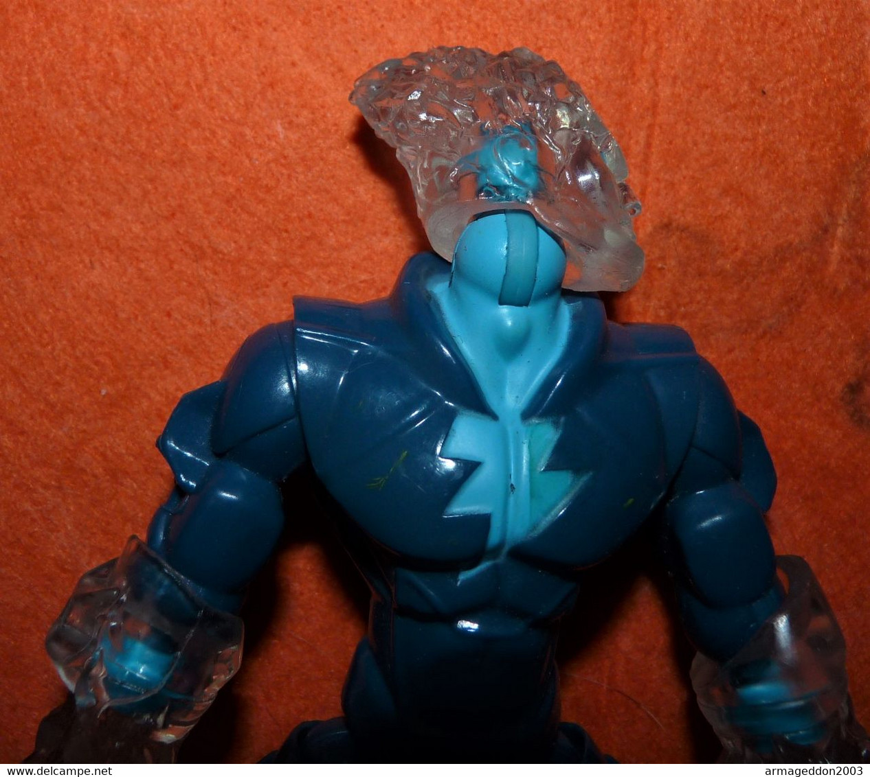 RARE Figurine Freezer Batman HASBRO 2014 MARVEL / 16 CM TBE - Batman