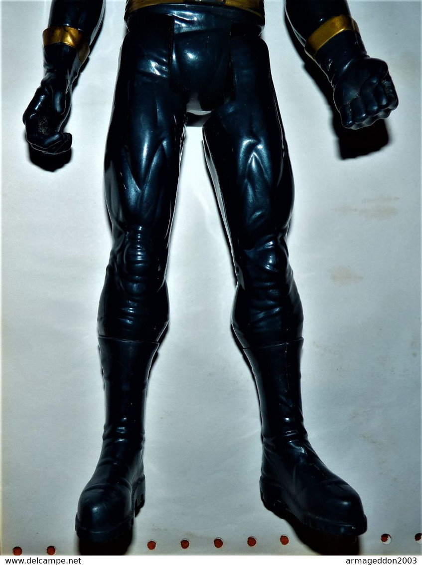 Figurine BLACK PANTHER Panthere 29 Cm Marvel Hasbro 2016 EN TBE - Autres & Non Classés