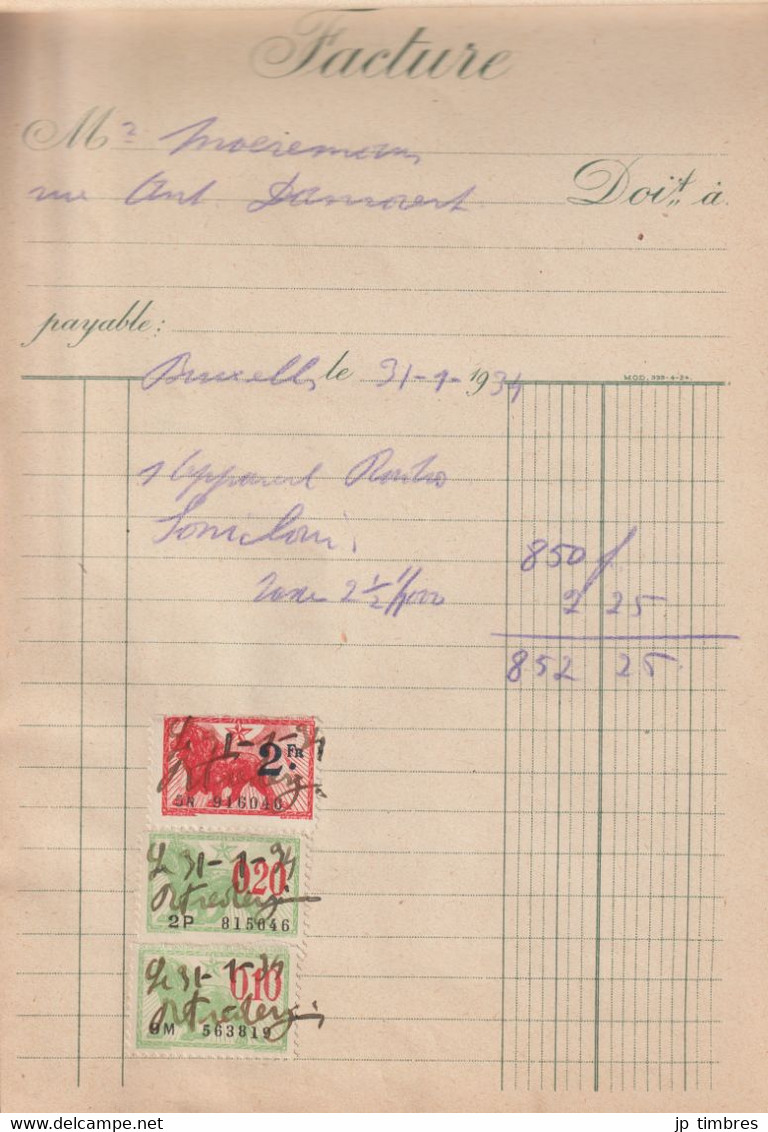 Carnet de 36 Factures Annulées par "Timbres Fiscaux"