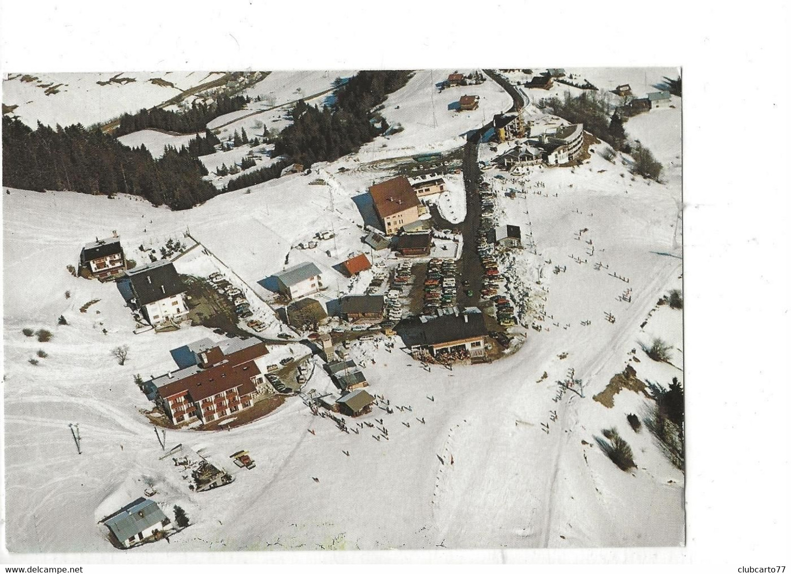 Bellevaux (74) : Vue Aérienne Générale Au Niveau De La Station De Ski D'Hirmentaz En 1980 (animé) GF. - Bellevaux