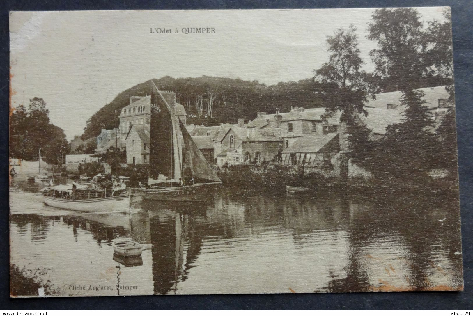 CPA 29 QUIMPER - L'Odet à Quimper - Un Voilier - Edit. Anglaret - Réf. I 224 - Quimper