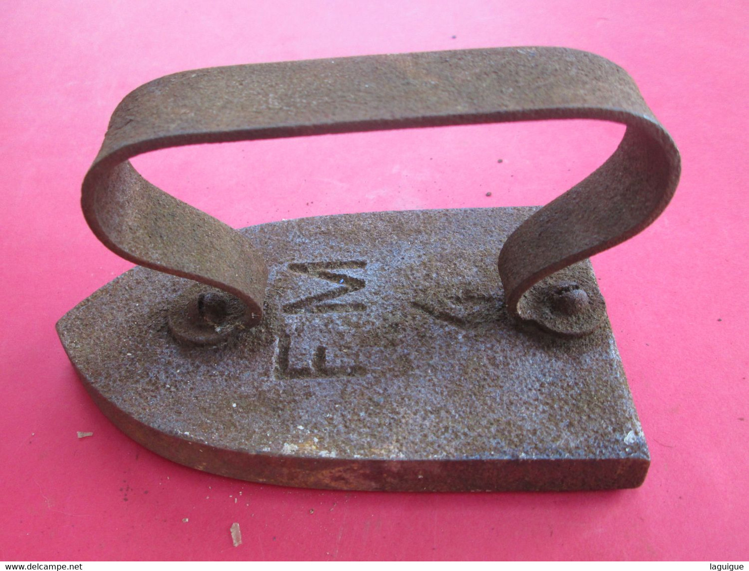 FER A REPASSER ANCIEN F M 4 - Ancient Tools