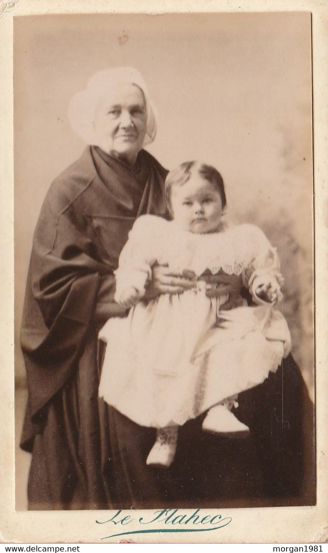 PHOTO CDV. 6 Cms X 9,5 Cms            PHOTOG.  LE FLAHEC        LANNION - Personnes Identifiées