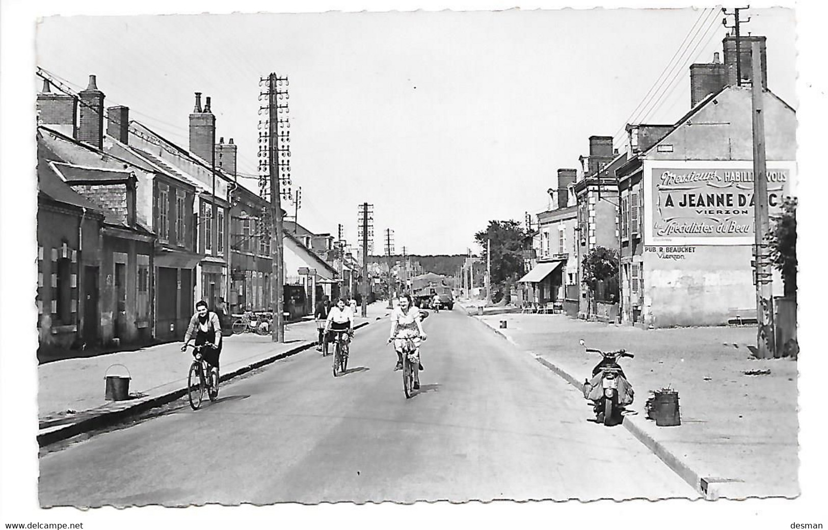 CPSM VIERZON-FORGES - Rue Etienne-Marcel. - Andere & Zonder Classificatie